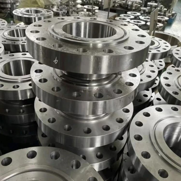 Flanges de alta pressão de 8 polegadas, 2500#, enviados para o Vietnã para uma usina de energia petroquímica.